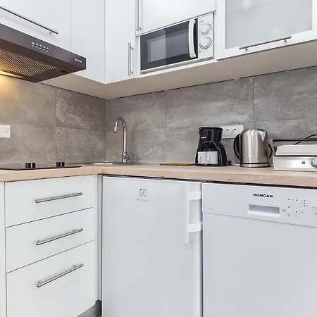 Pineta - Apartments Near Beach Porec
